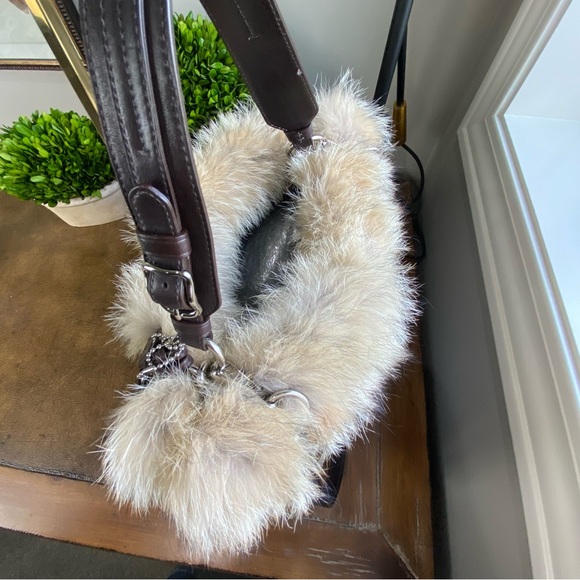 Coach XL Hampton Ski Coyote Fur Quilted Hobo Bag - Picture 7 of 16